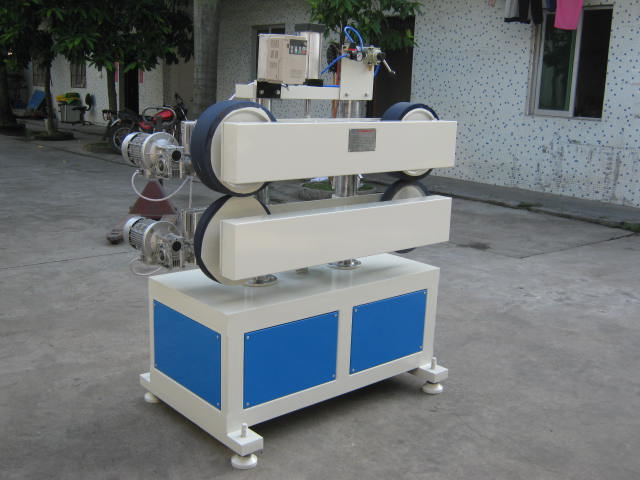 Meter traction cutting machine