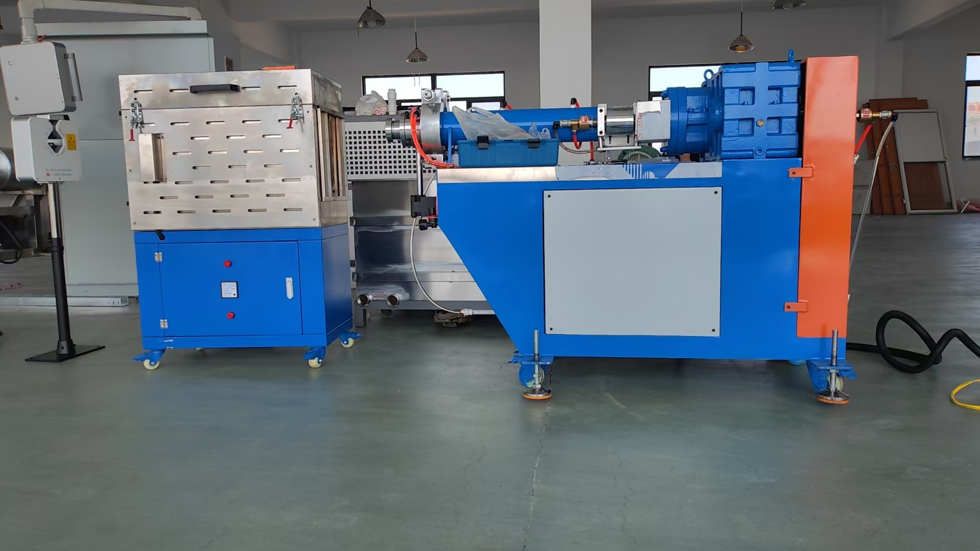 silicone machine